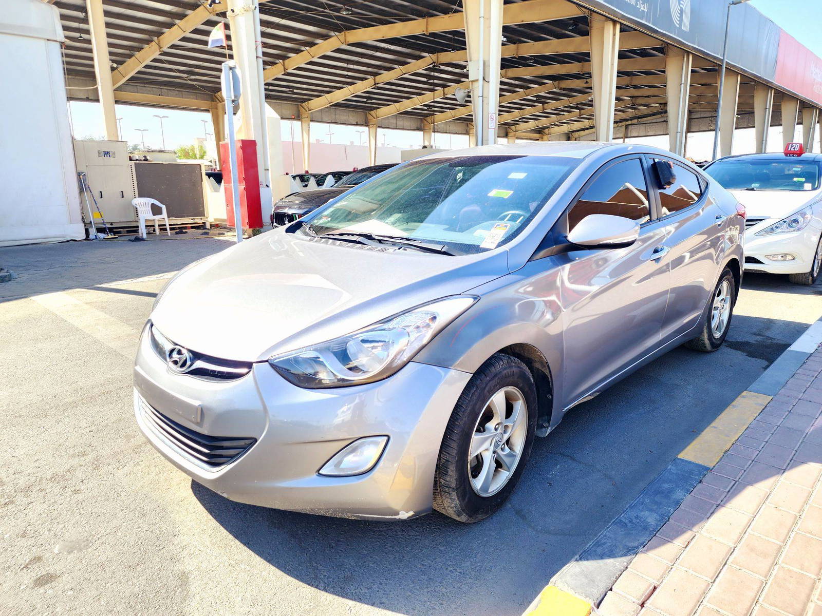 2014 HYUNDAI AVANTE — 110430 KM — Lot 842991 — Souq - Marhaba Auctions Used Cars - Image 3