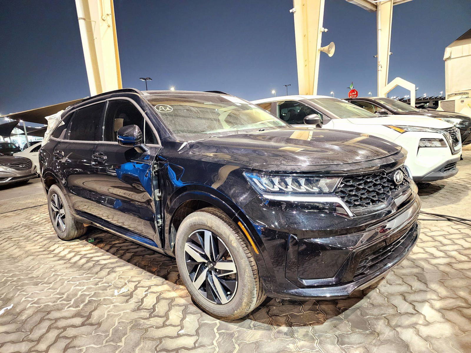 2021 KIA SORENTO — 62574 Miles — Lot 40411570 — Souq - Marhaba Auctions Used Cars - Image 3