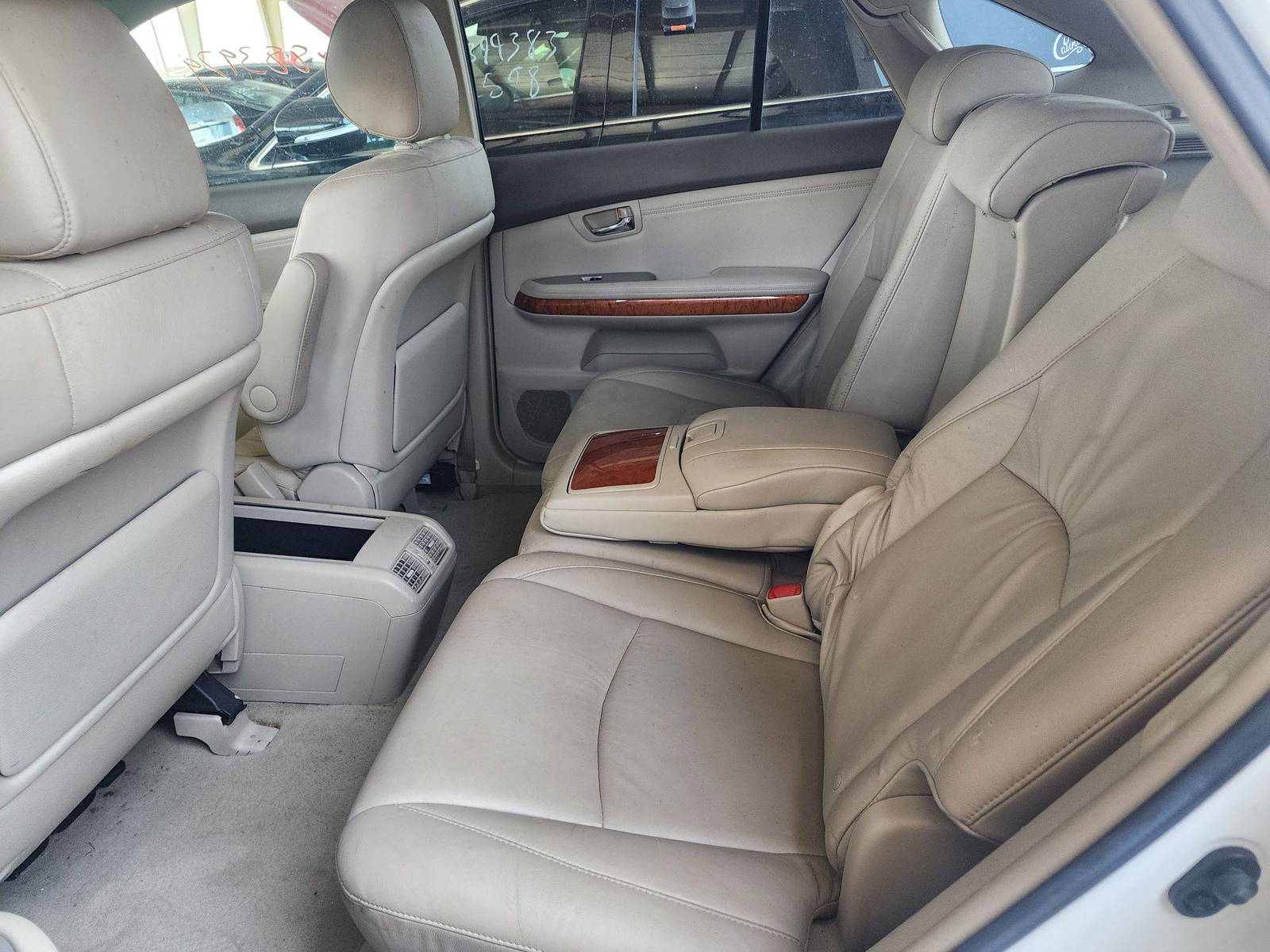 2008 LEXUS RX 350 — 199681 Miles — Lot 38883979 — Souq - Marhaba Auctions Used Cars - Image 7