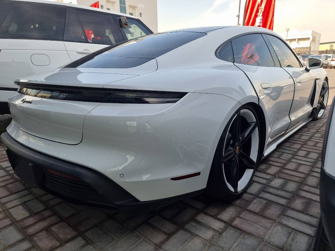 PORSCHE TAYCAN 2021 - Marhaba Auction Used Cars - Image 4