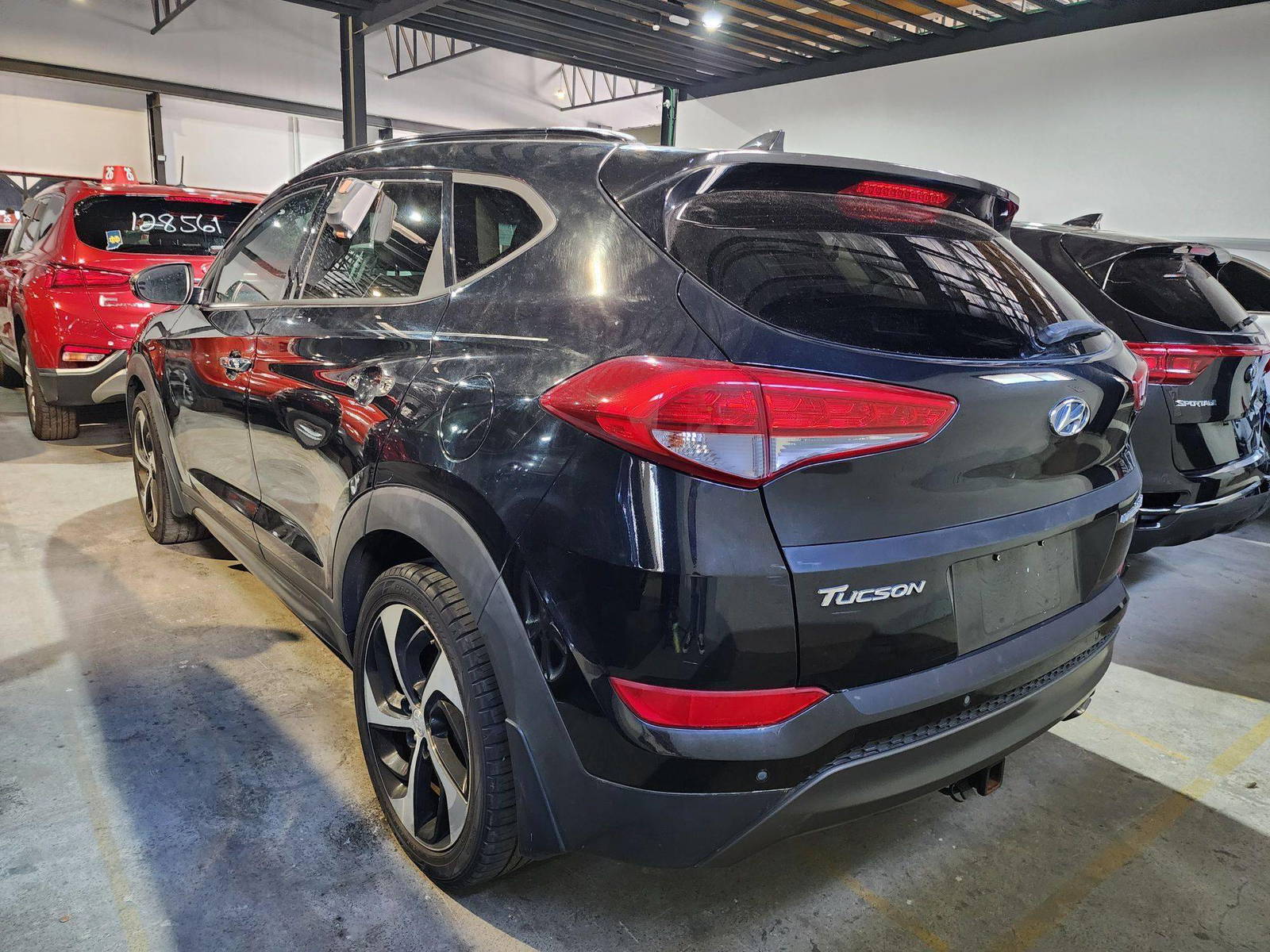 2016 HYUNDAI TUCSON — 98763 Miles — Lot 38844197 — Souq - Marhaba Auctions Used Cars - Image 5