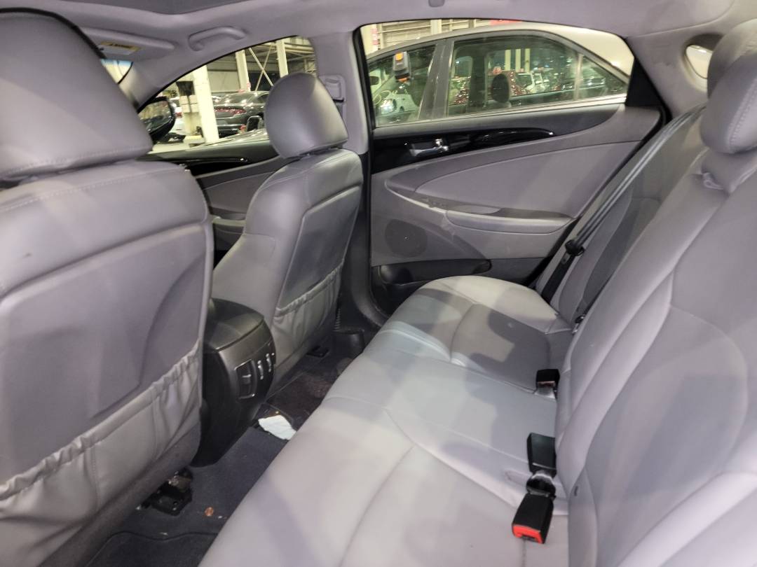 2011 HYUNDAI SONATA — 142572 Miles — Lot 72863943 - Marhaba Auctions Used Cars - Image 6
