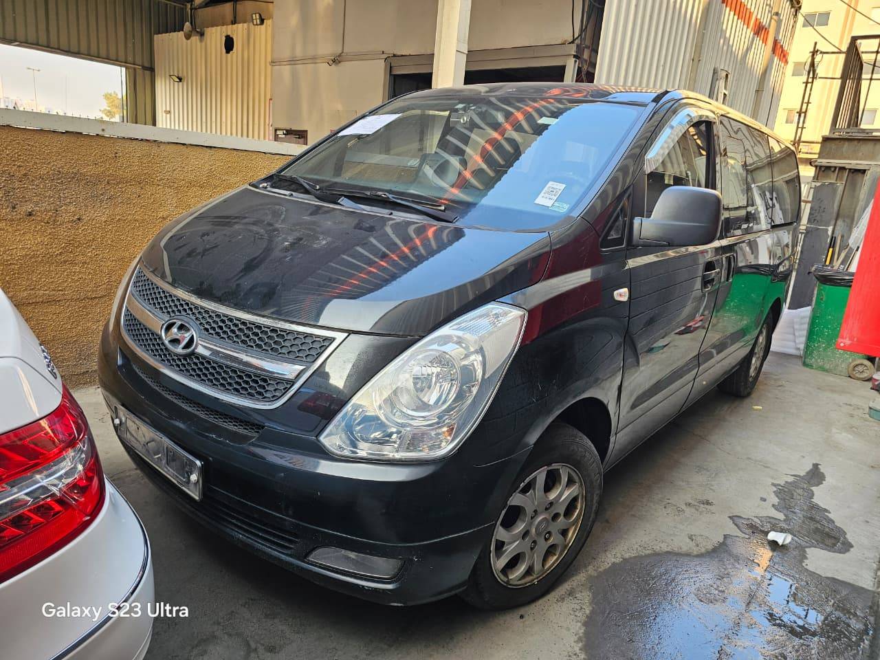2010 HYUNDAI GRAND STAREX — 115223 KM — Lot 09877 — Main - Marhaba Auctions Used Cars - Image 3
