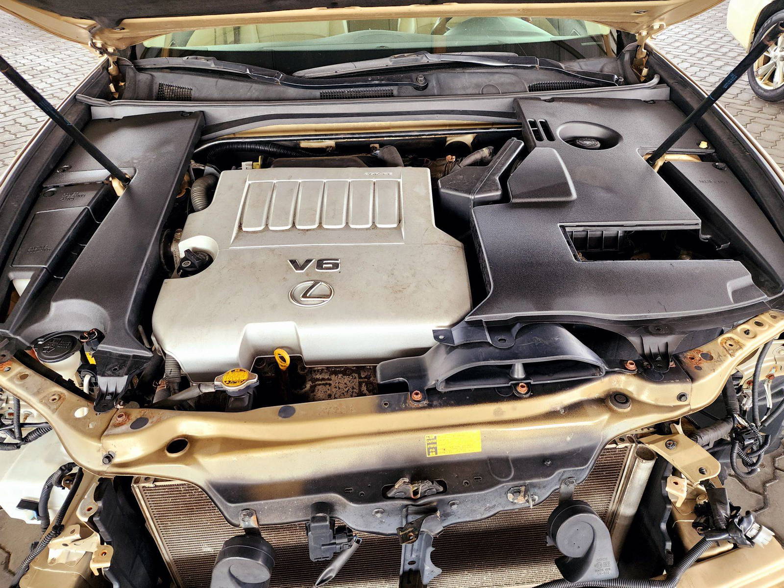2008 LEXUS ES 350 — 222397 Miles — Lot 209751 — Souq - Marhaba Auctions Used Cars - Image 12