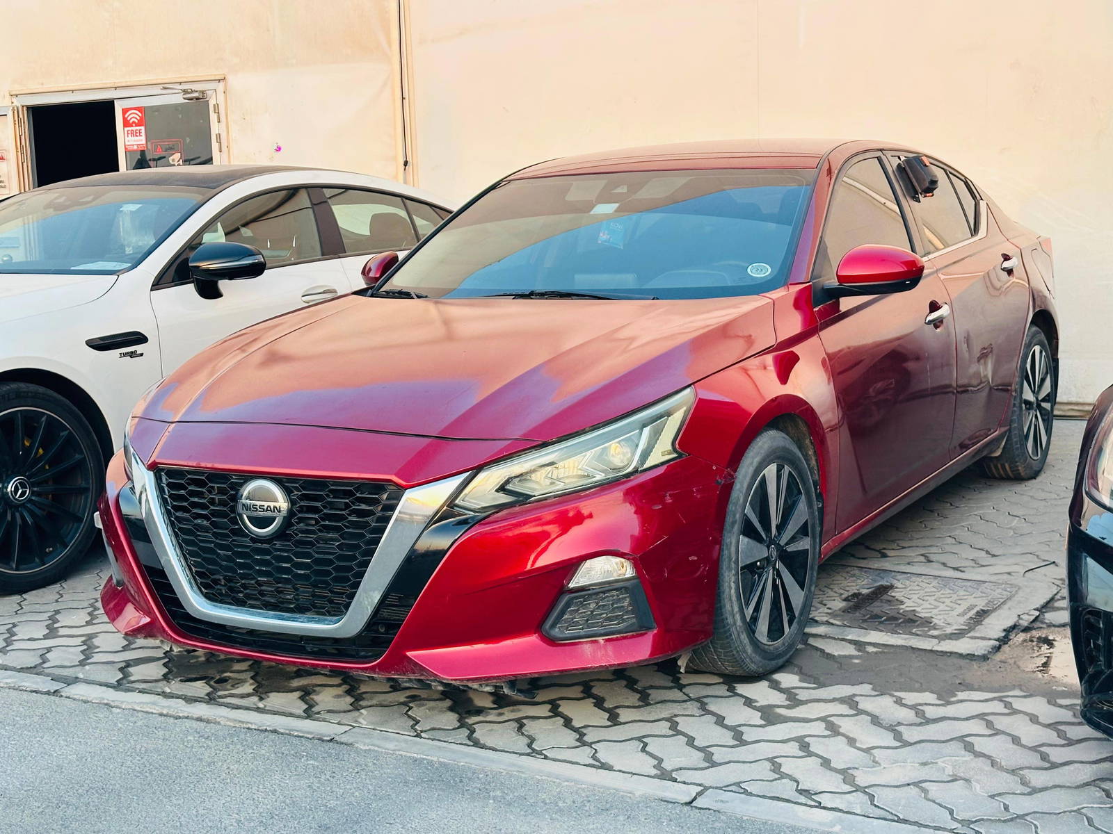 2022 NISSAN ALTIMA — 70892 KM — Lot N409926 — Souq - Marhaba Auctions Used Cars - Image 3