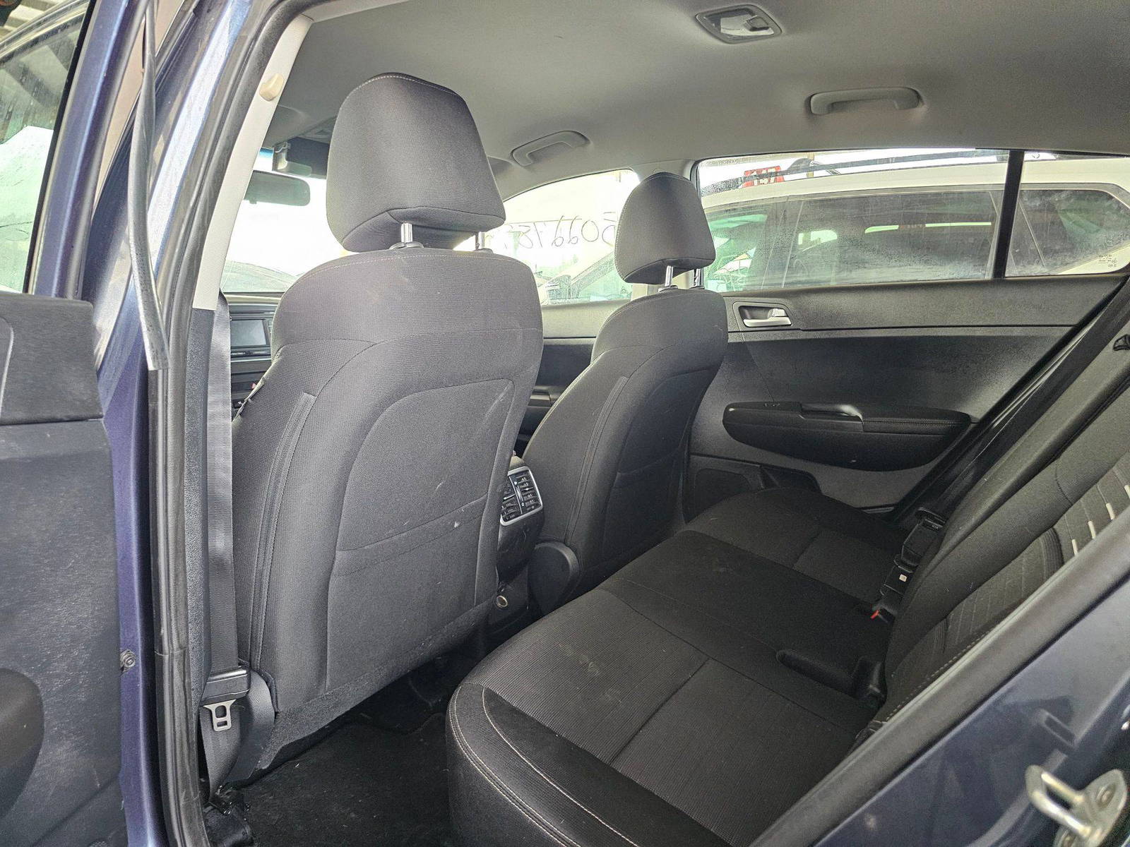 2018 KIA SPORTAGE — 139365 Miles — Lot AC7J7345533 — Souq - Marhaba Auctions Used Cars - Image 6
