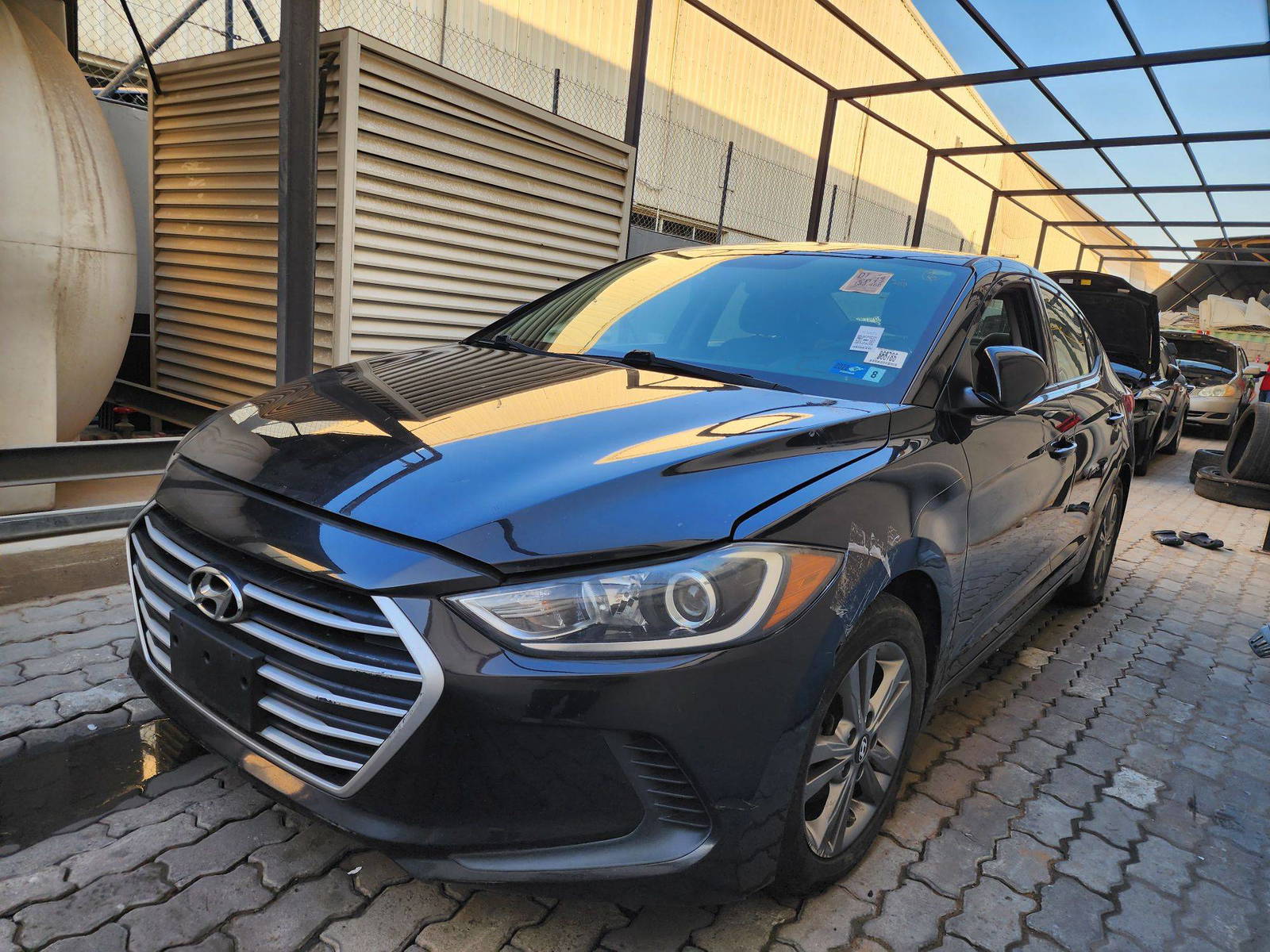 2017 HYUNDAI ELANTRA — 133466 Miles — Lot 868786 — Al Quoz - Marhaba Auctions Used Cars - Image 4