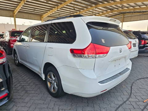 2011 TOYOTA SIENNA at Marhaba Auctions