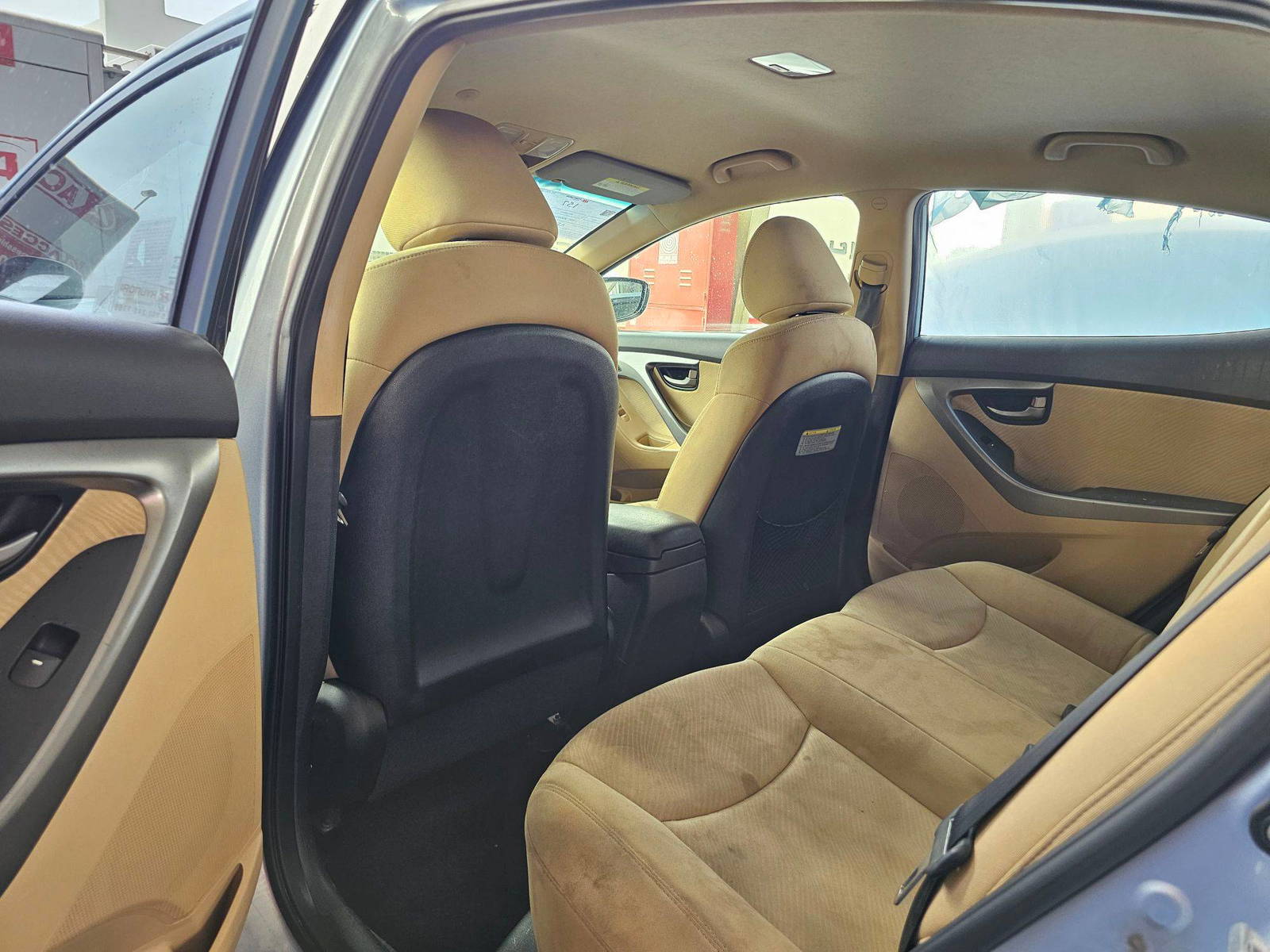 2012 HYUNDAI ELANTRA — 192272 Miles — Lot AE1CU272612 — Souq - Marhaba Auctions Used Cars - Image 6