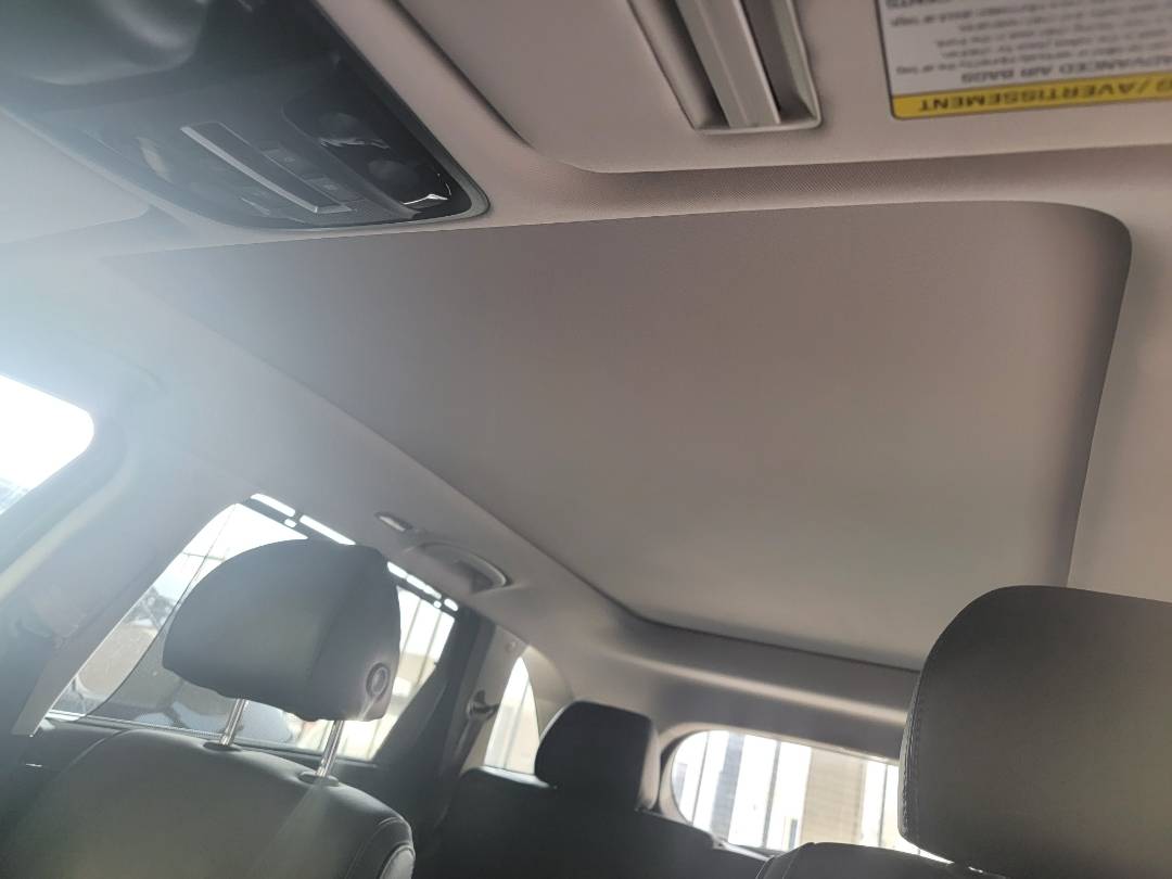 2018 KIA SORENTO — 208614 KM — Lot 353724 — Souq - Marhaba Auctions Used Cars - Image 9