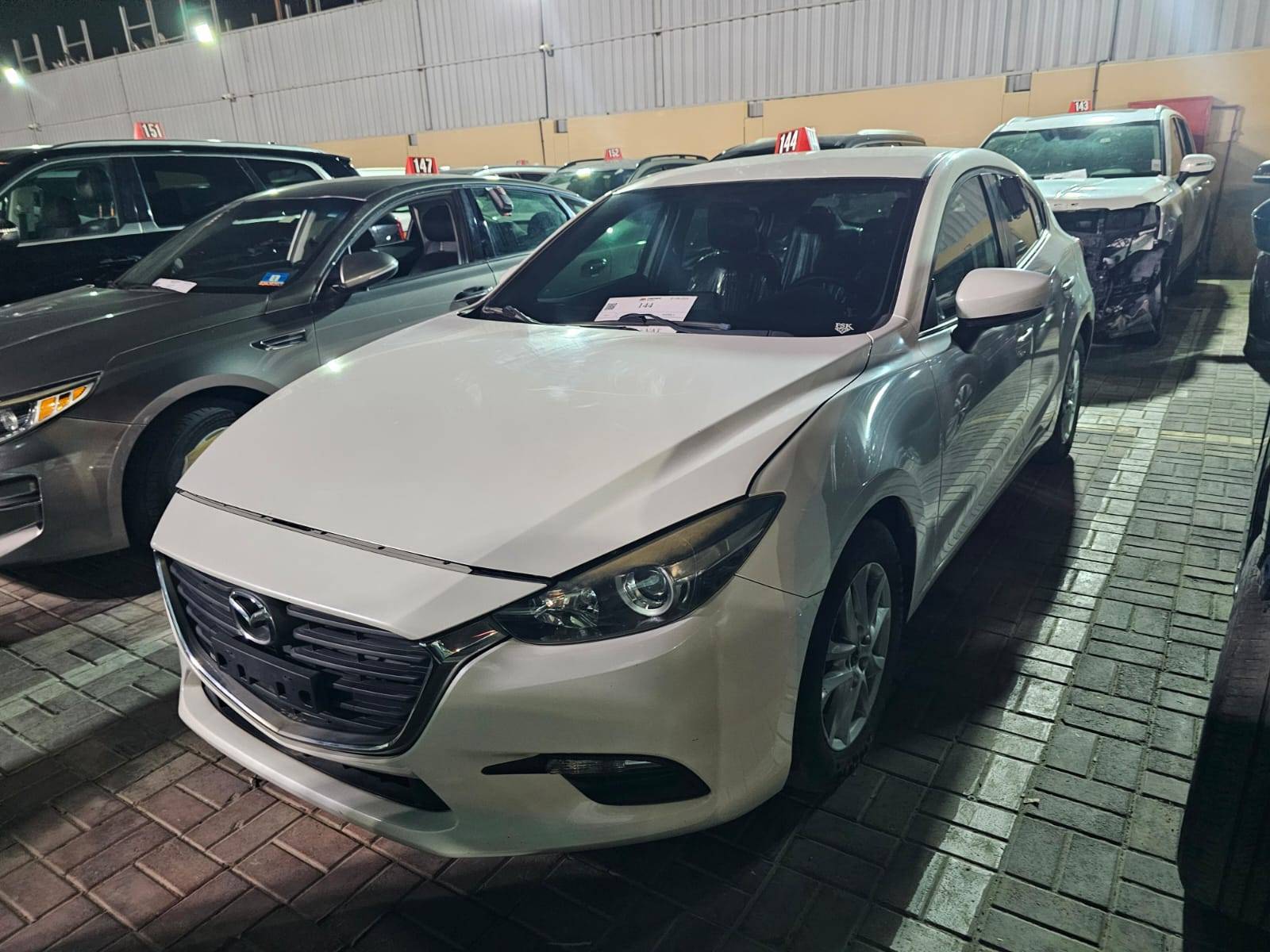 2017 MAZDA MAZDA 3 — 117365 KM — Lot H1157461 - Marhaba Auctions Used Cars - Image 4