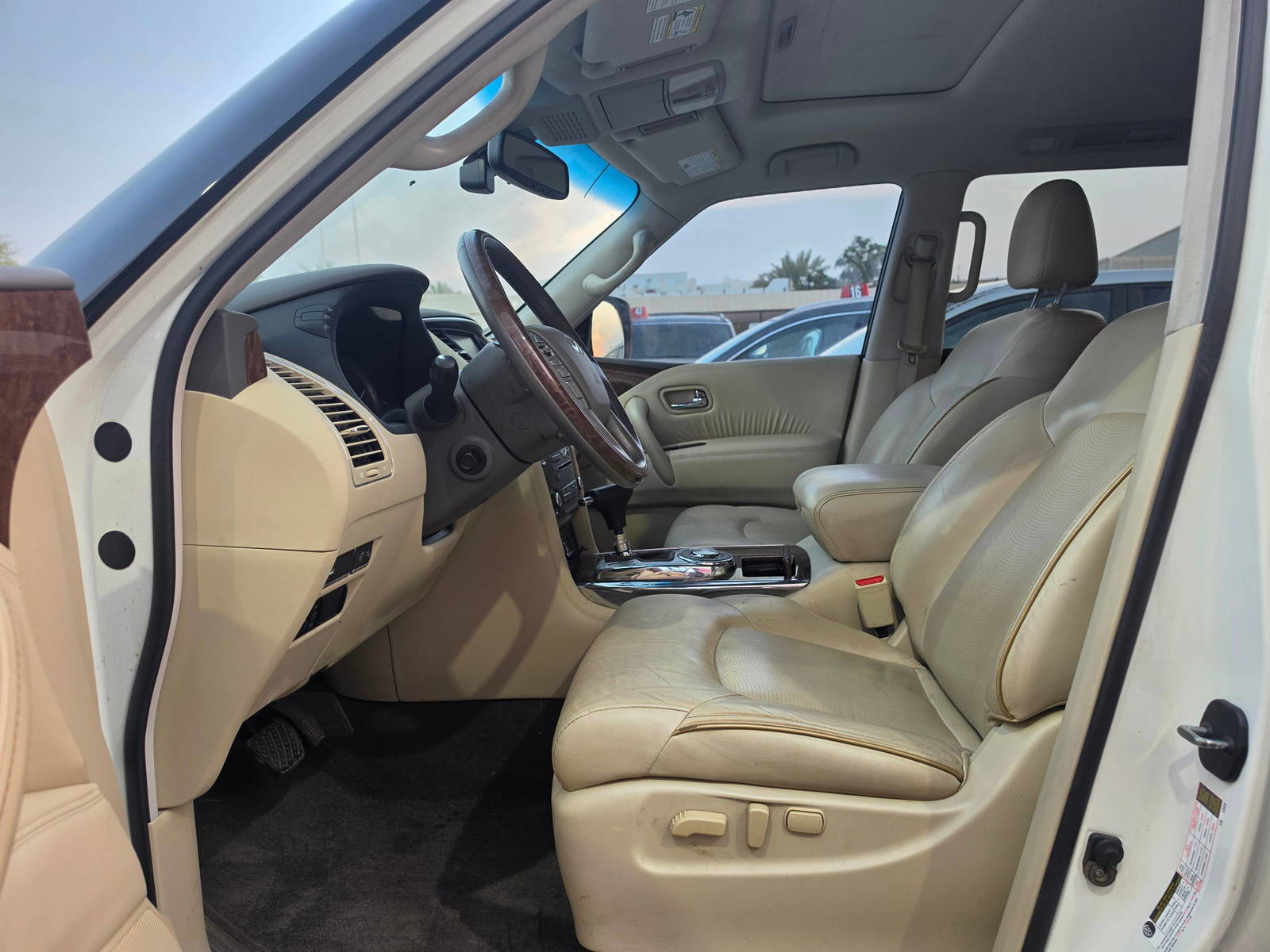 2017 INFINITI QX80 — 224764 Miles — Lot 83334364 - Marhaba Auctions Used Cars - Image 7