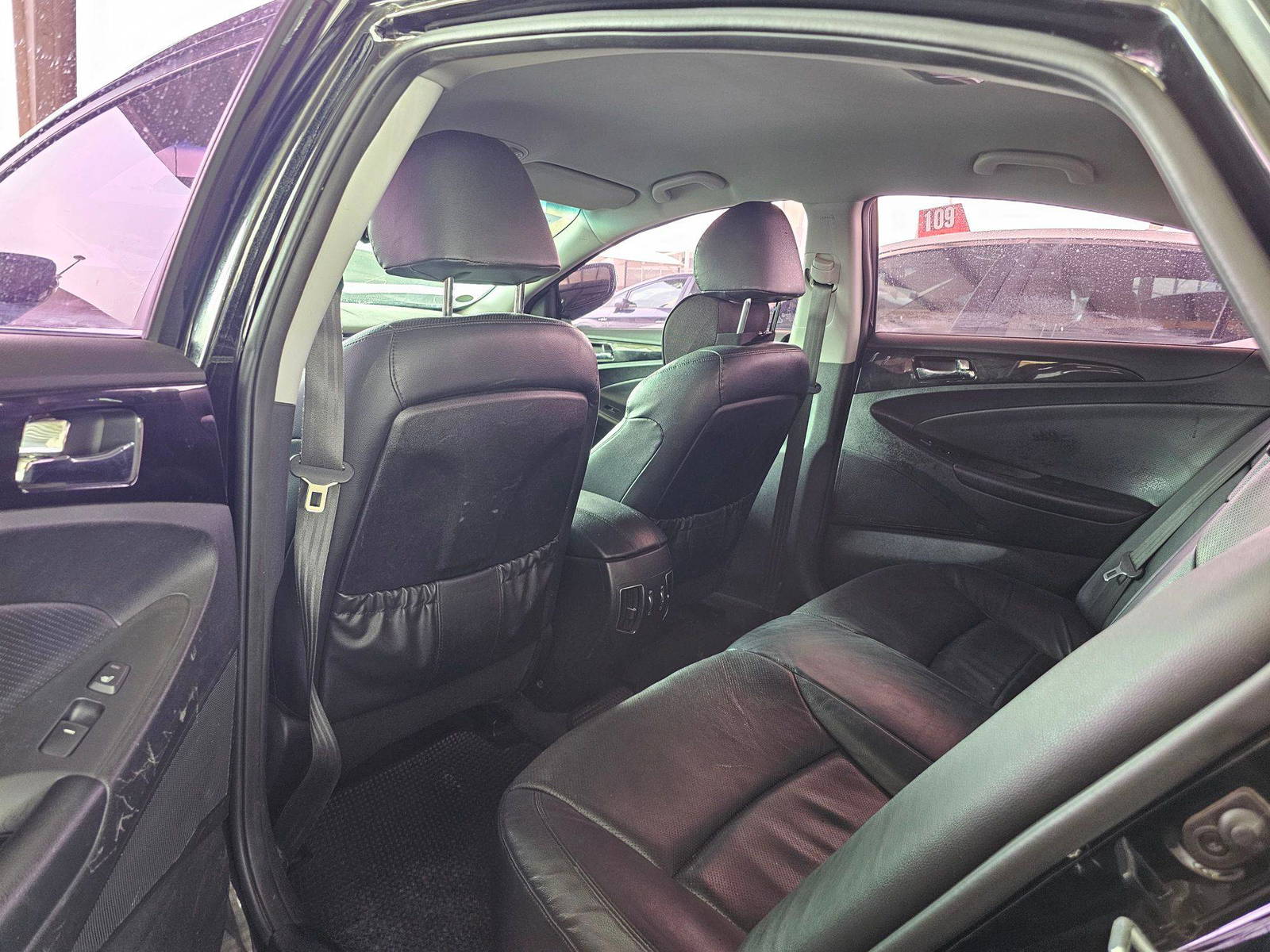 2011 HYUNDAI SONATA — 193446 KM — Lot 316062 — Souq - Marhaba Auctions Used Cars - Image 6