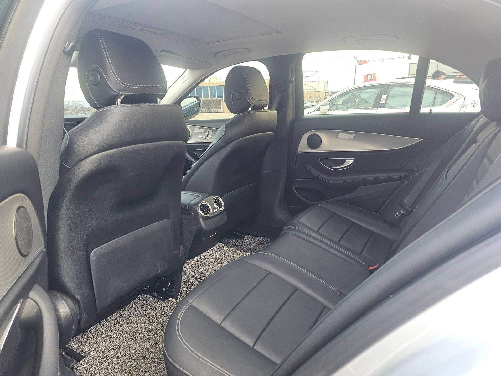 MERCEDES BENZ E-300 2019 - Marhaba Auction Used Cars - Image 8