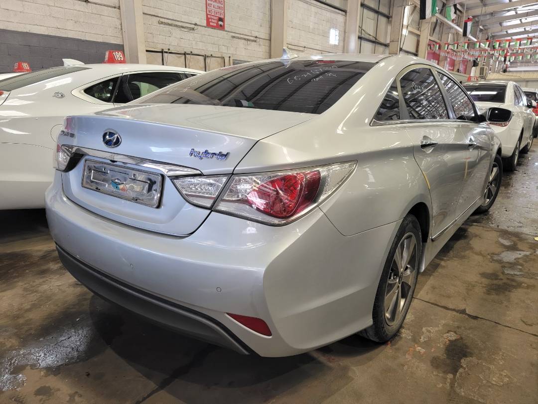 2012 HYUNDAI SONATA — 333029 KM — Lot 040768 — Main - Marhaba Auctions Used Cars - Image 3