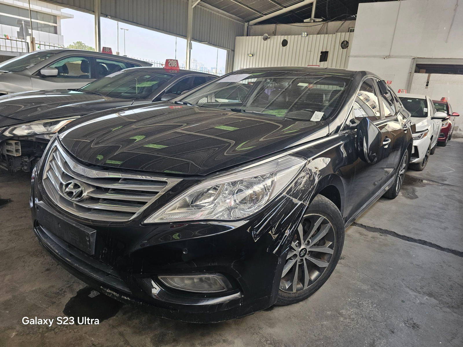 2011 HYUNDAI GRANDEUR — 267772 KM — Lot BBA063899 — Main - Marhaba Auctions Used Cars - Image 3