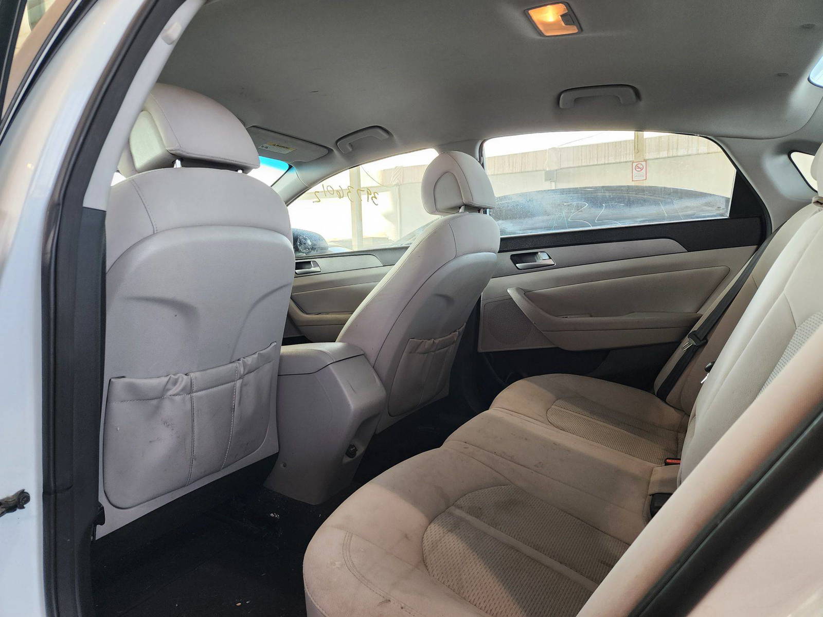 2015 HYUNDAI SONATA — 200421 Miles — Lot 39736012 — Souq - Marhaba Auctions Used Cars - Image 6