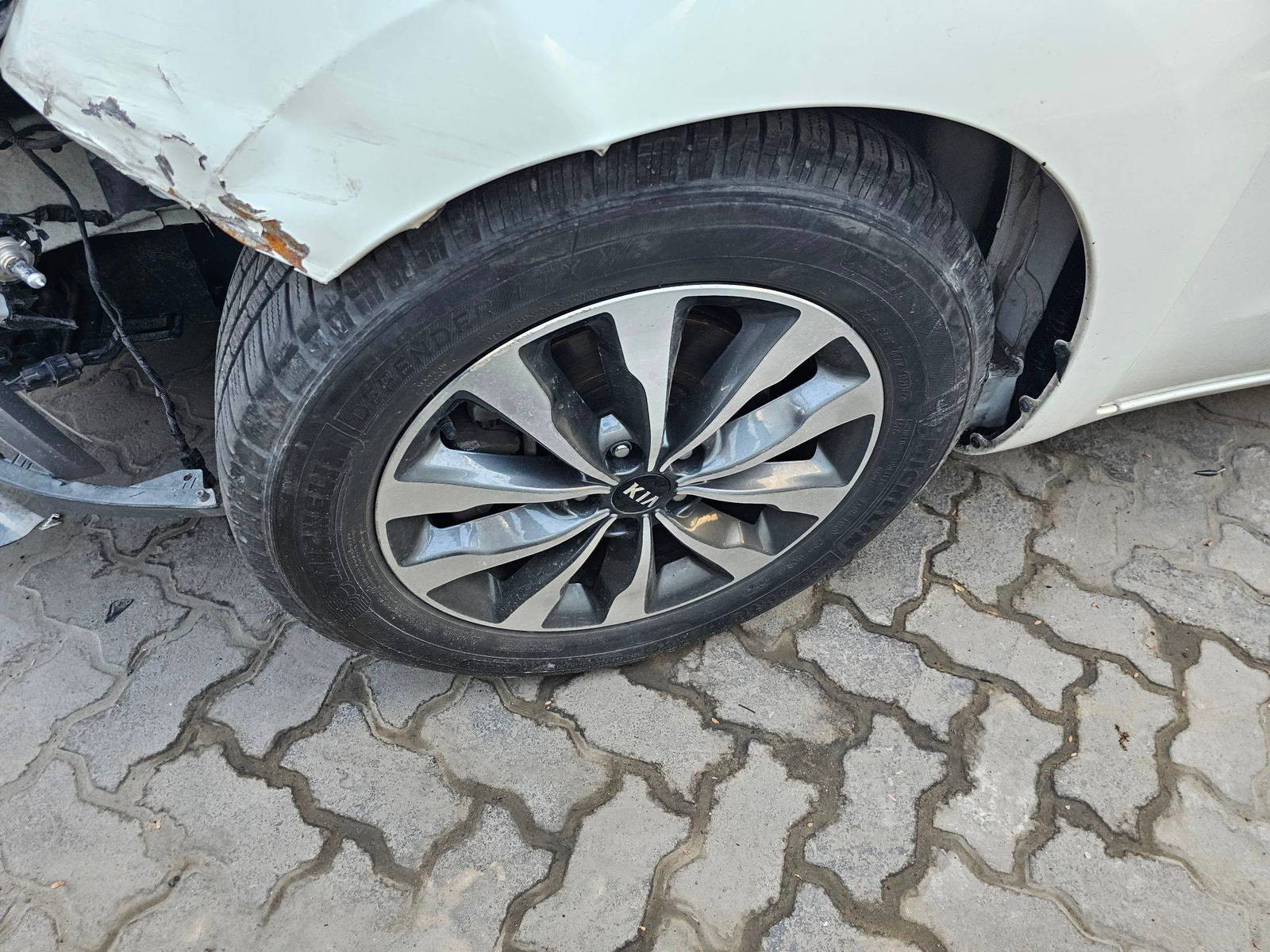 KIA SEDONA 2015 - Marhaba Auction Used Cars - Image 6