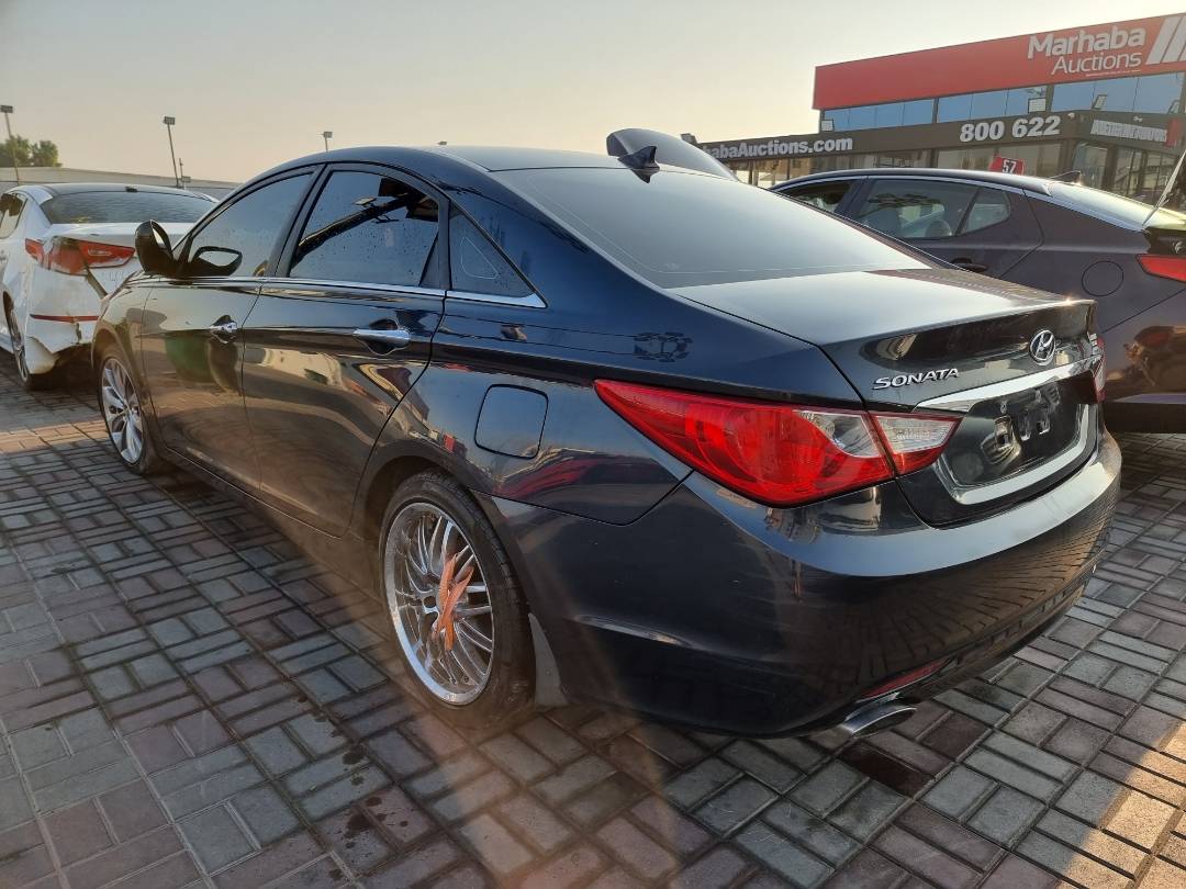 2013 HYUNDAI SONATA — 214099 Miles — Lot 125487 — Ind. 12 - Marhaba Auctions Used Cars - Image 5