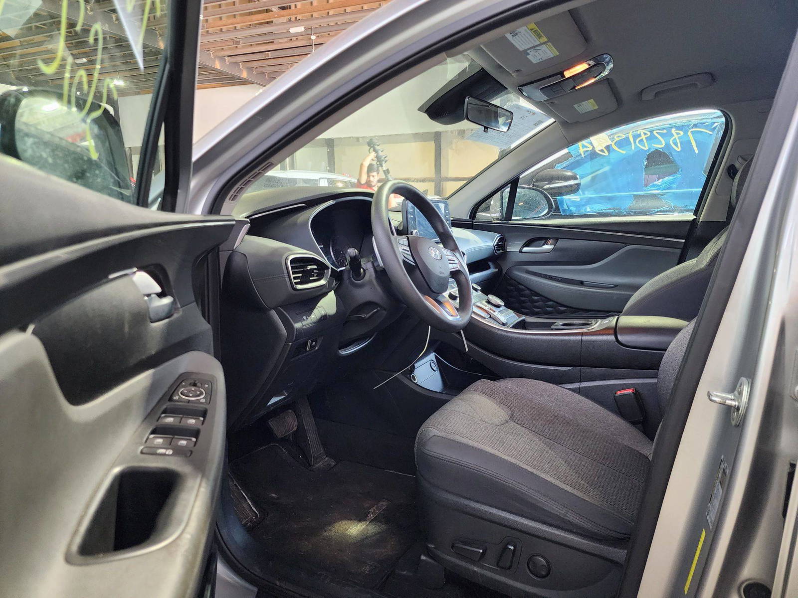 HYUNDAI SANTA FE 2021 - Marhaba Auction Used Cars - Image 10