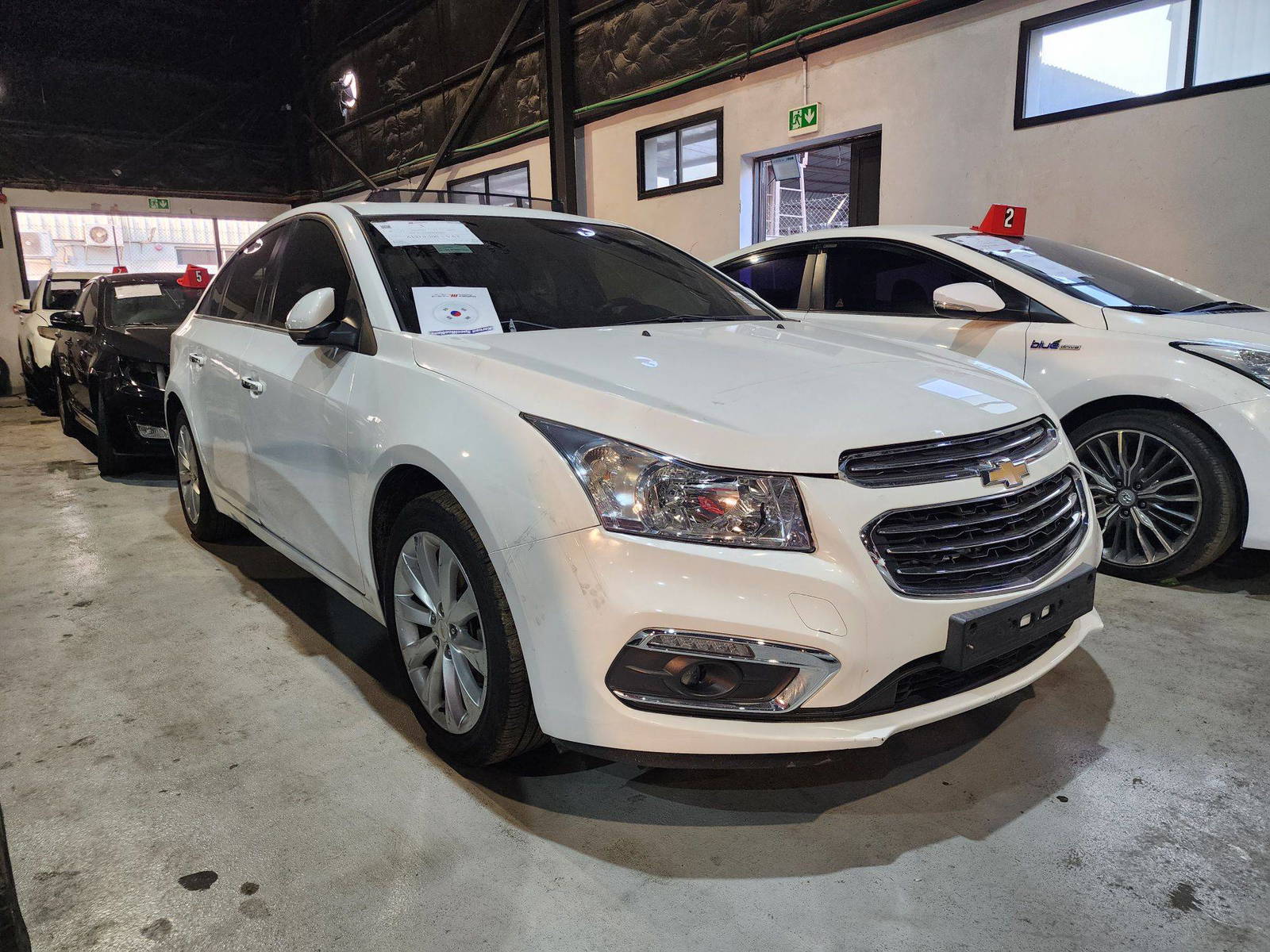 2015 CHEVROLET CRUIZE — 123053 KM — Lot 048651 — Al Quoz - Marhaba Auctions Used Cars - Image 4