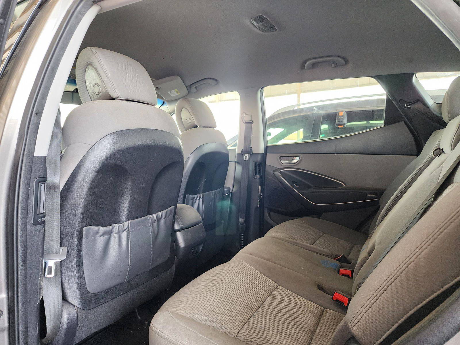 2018 HYUNDAI SANTA FE SPORT — 85208 Miles — Lot 42517384 — Souq - Marhaba Auctions Used Cars - Image 6