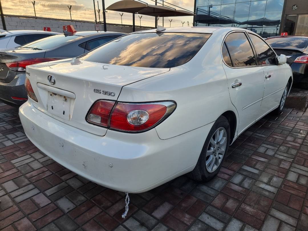 2002 LEXUS ES 330 — 216653 Miles — Lot 214587 — Main - Marhaba Auctions Used Cars - Image 4