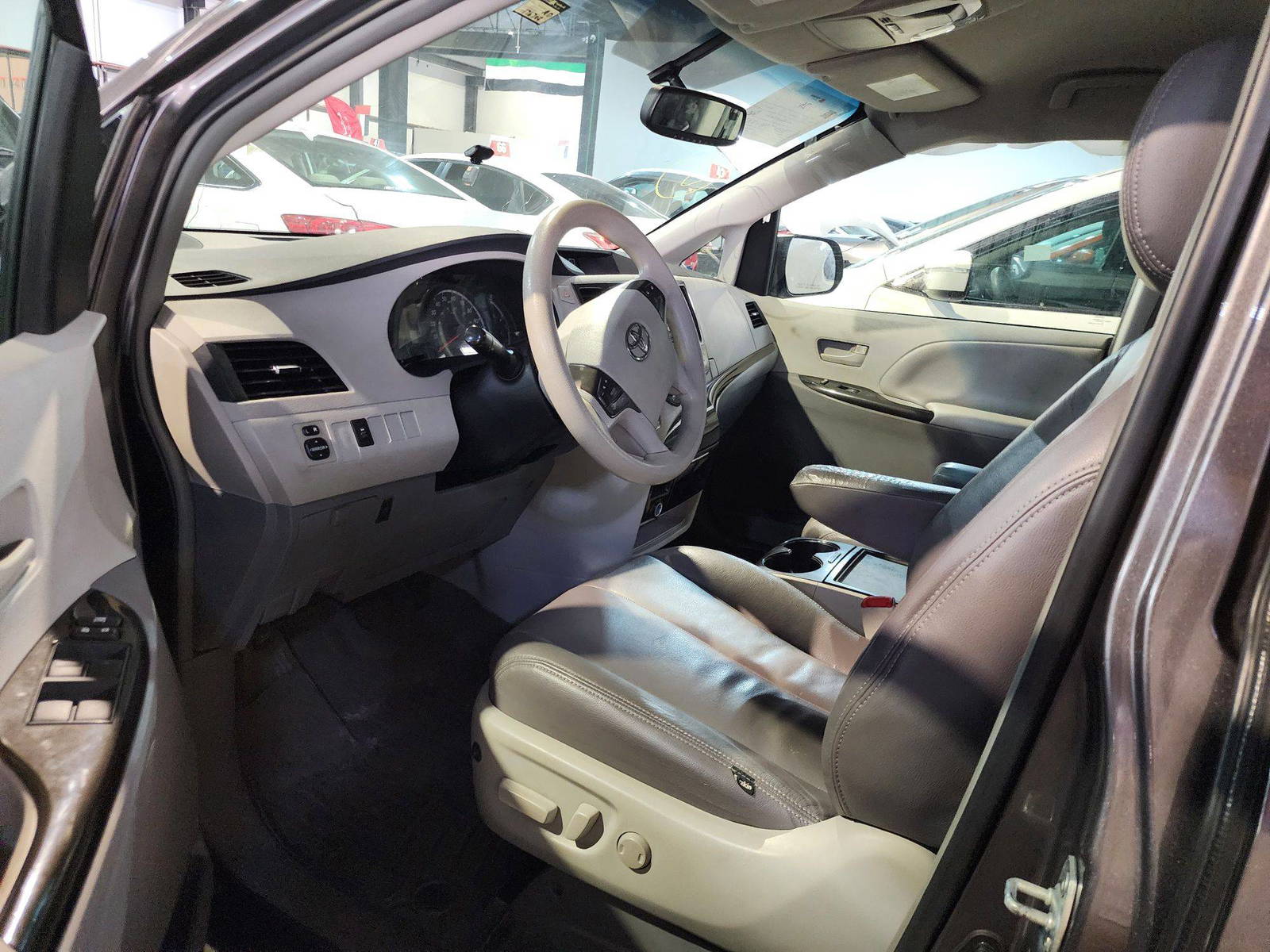 2014 TOYOTA SIENNA — 176709 Miles — Lot 215487 — Main - Marhaba Auctions Used Cars - Image 10