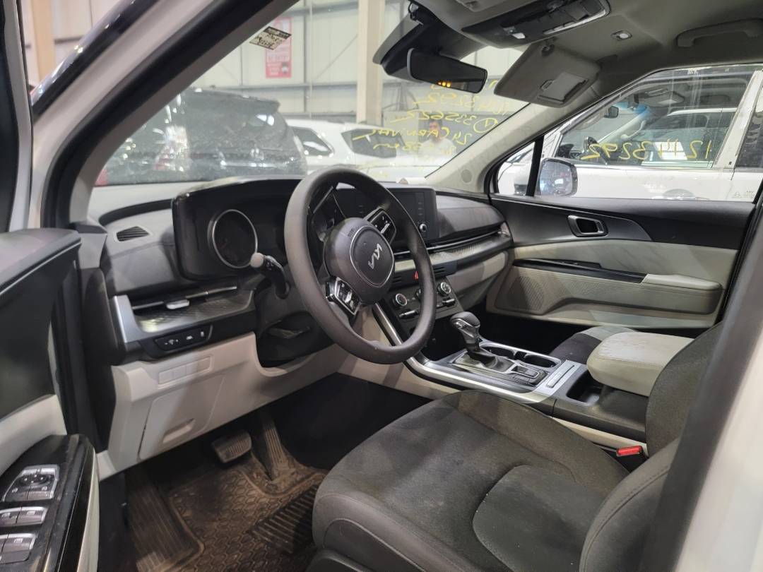 2024 KIA CARNIVAL LX — 82664 KM — Lot 12143292 — Al Surrah - Marhaba Auctions Used Cars - Image 6