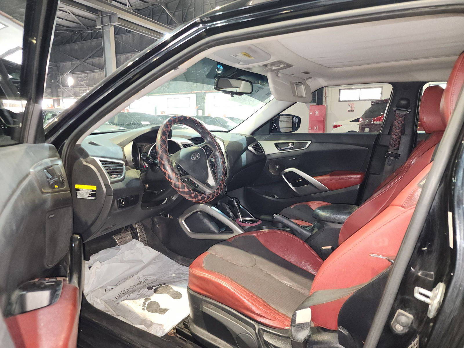 2012 HYUNDAI VELOSTER — 152971 Miles — Lot 28197 — Al Quoz - Marhaba Auctions Used Cars - Image 9