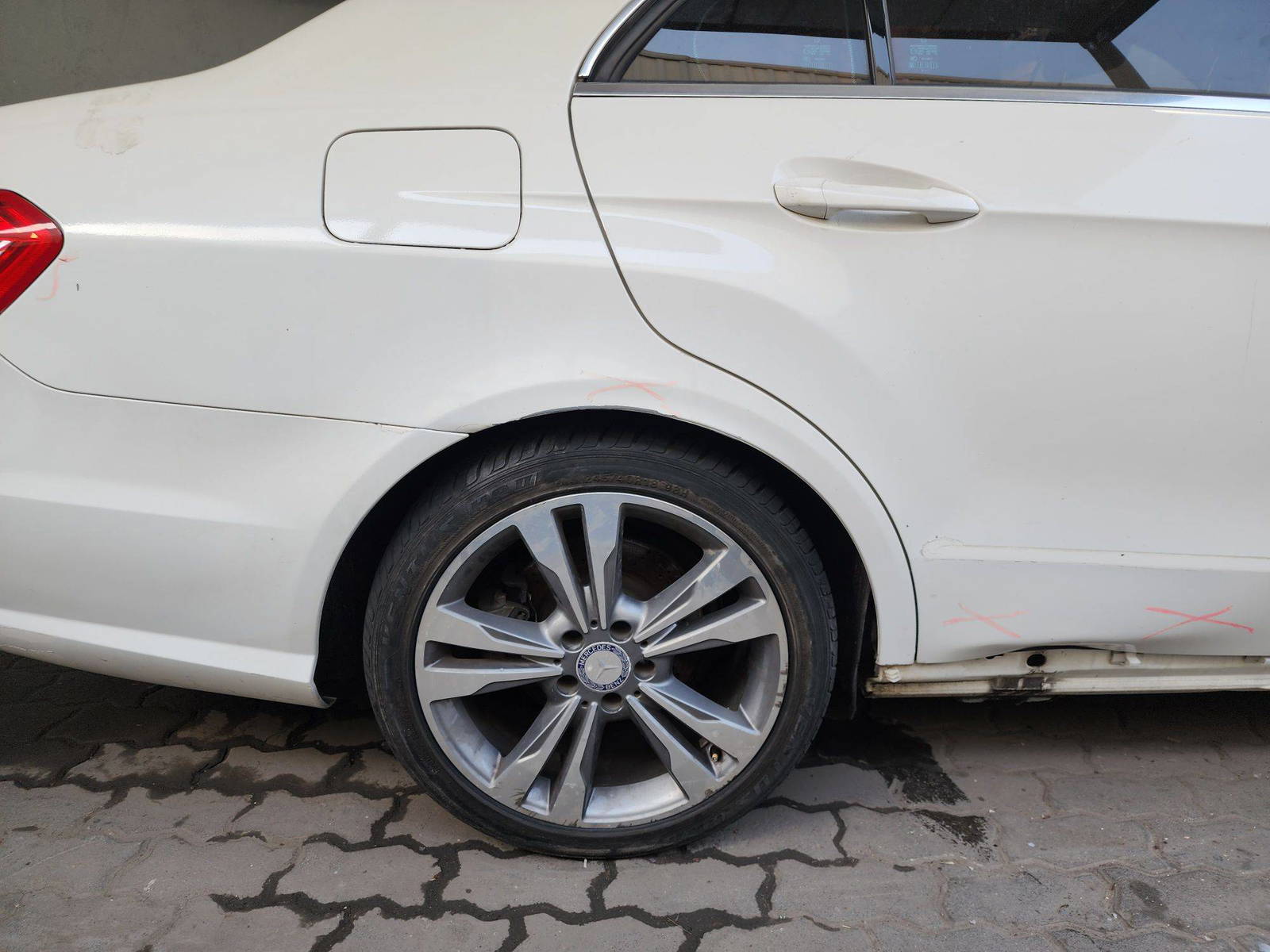 2013 MERCEDES BENZ E 350 — 150512 Miles — Lot 42698315 — Souq - Marhaba Auctions Used Cars - Image 12