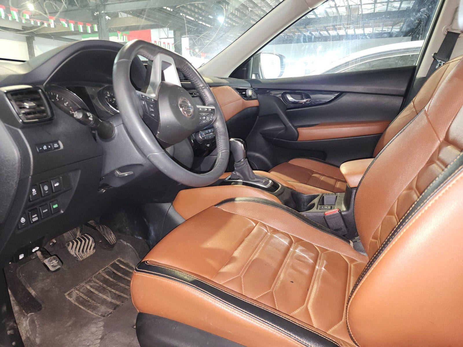2017 NISSAN ROGUE — 202197 KM — Lot 862400 — Souq - Marhaba Auctions Used Cars - Image 10