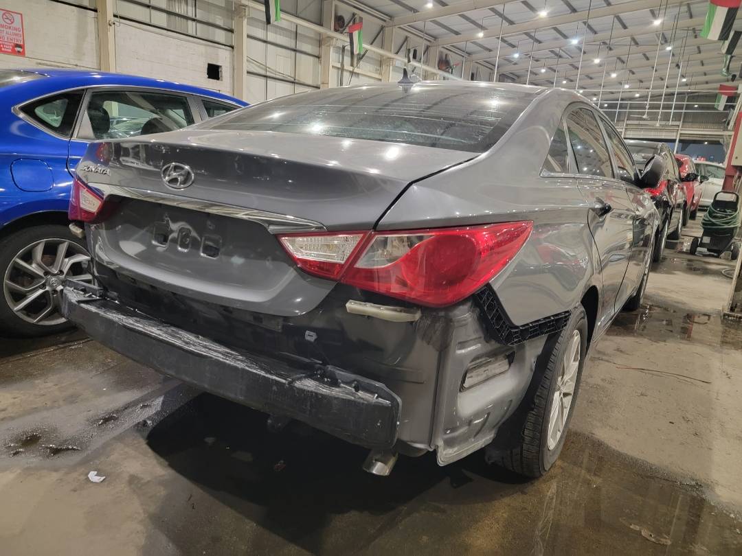 2012 HYUNDAI SONATA — 182755 Miles — Lot H467669 — Main - Marhaba Auctions Used Cars - Image 4