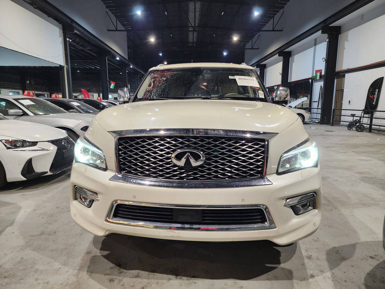 2015 INFINITI QX80 — 134816 Miles — Lot 40989112 — Souq - Marhaba Auctions Used Cars - Image 7