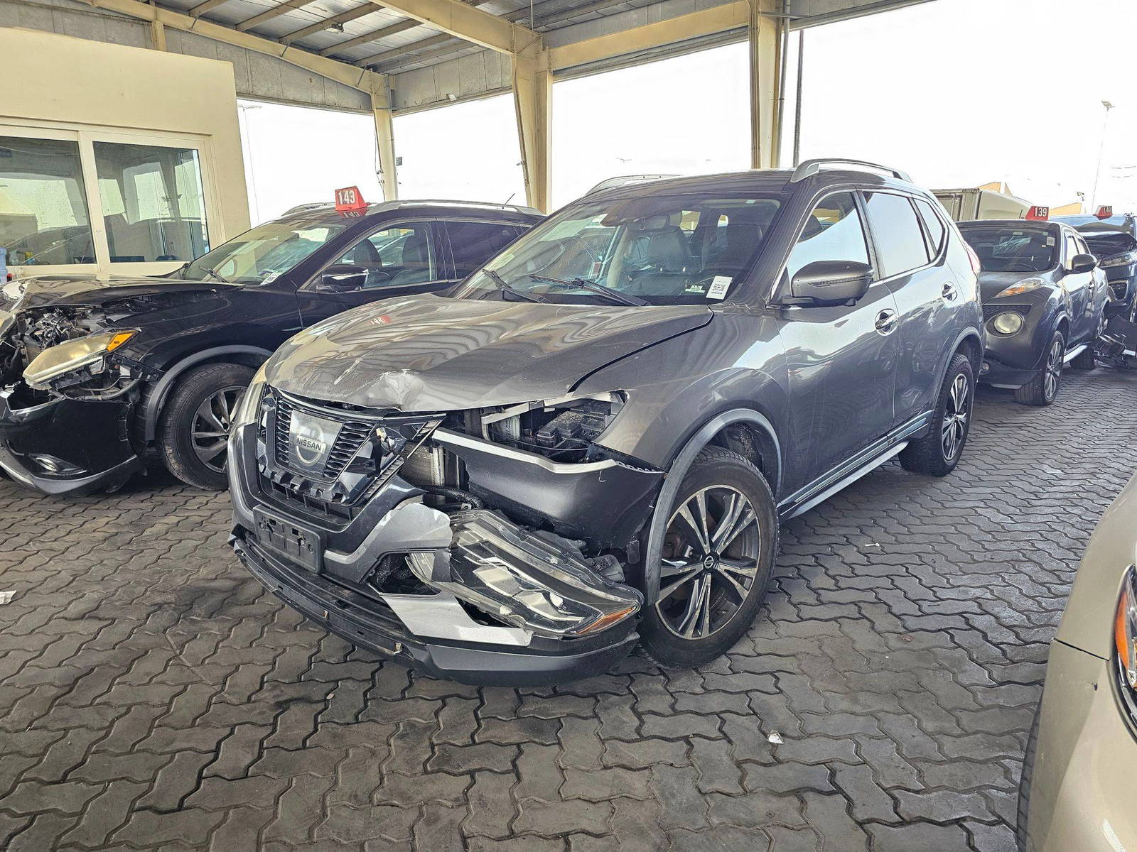 NISSAN ROGUE 2017 - Marhaba Auction Used Cars - Image 5