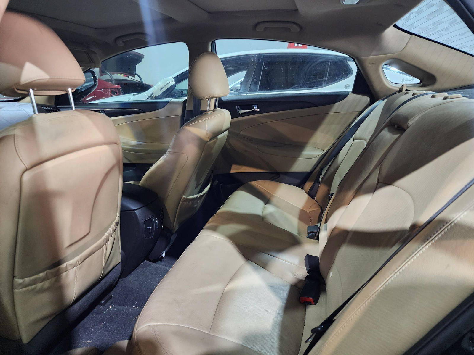 2012 HYUNDAI SONATA — 132541 Miles — Lot 47194 — Al Quoz - Marhaba Auctions Used Cars - Image 9