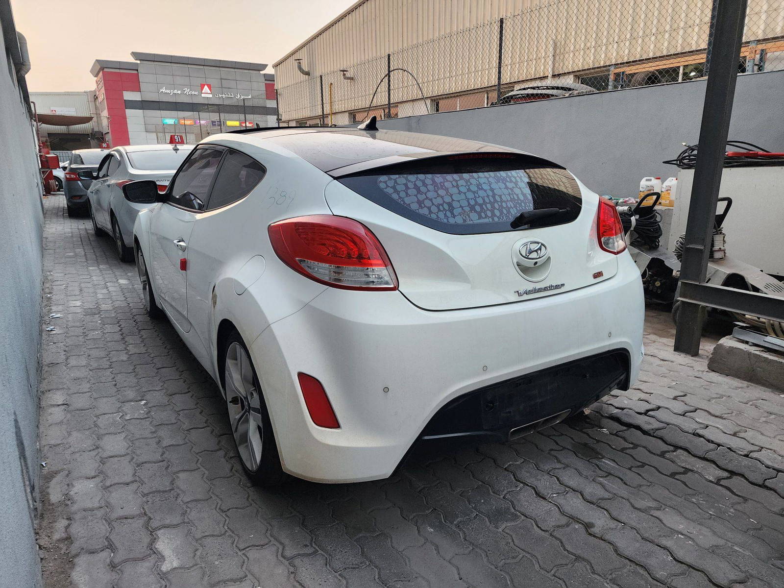 2012 HYUNDAI VELOSTER — 183651 KM — Lot 073935 — Main - Marhaba Auctions Used Cars - Image 5