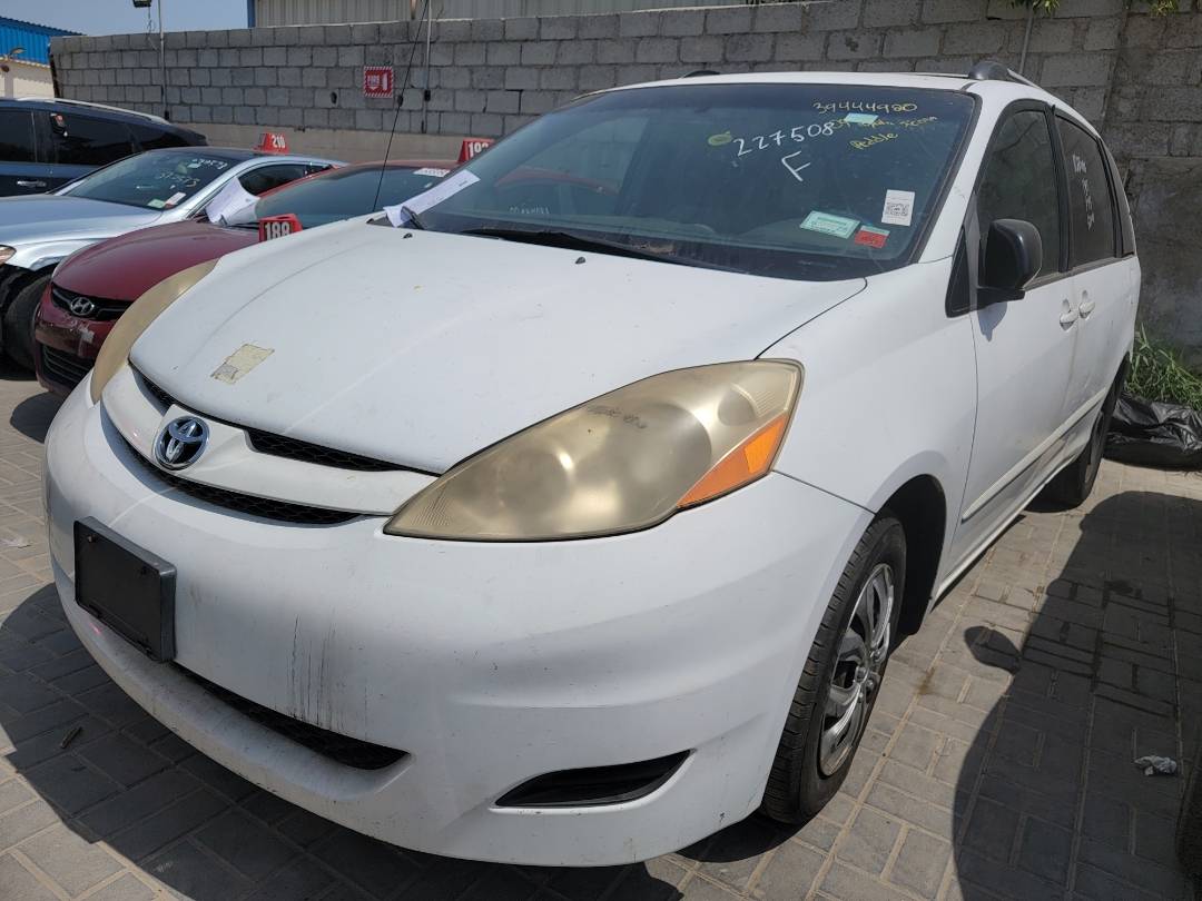 2009 TOYOTA SIENNA — 191423 Miles — Lot 227508 — Main - Marhaba Auctions Used Cars - Image 5