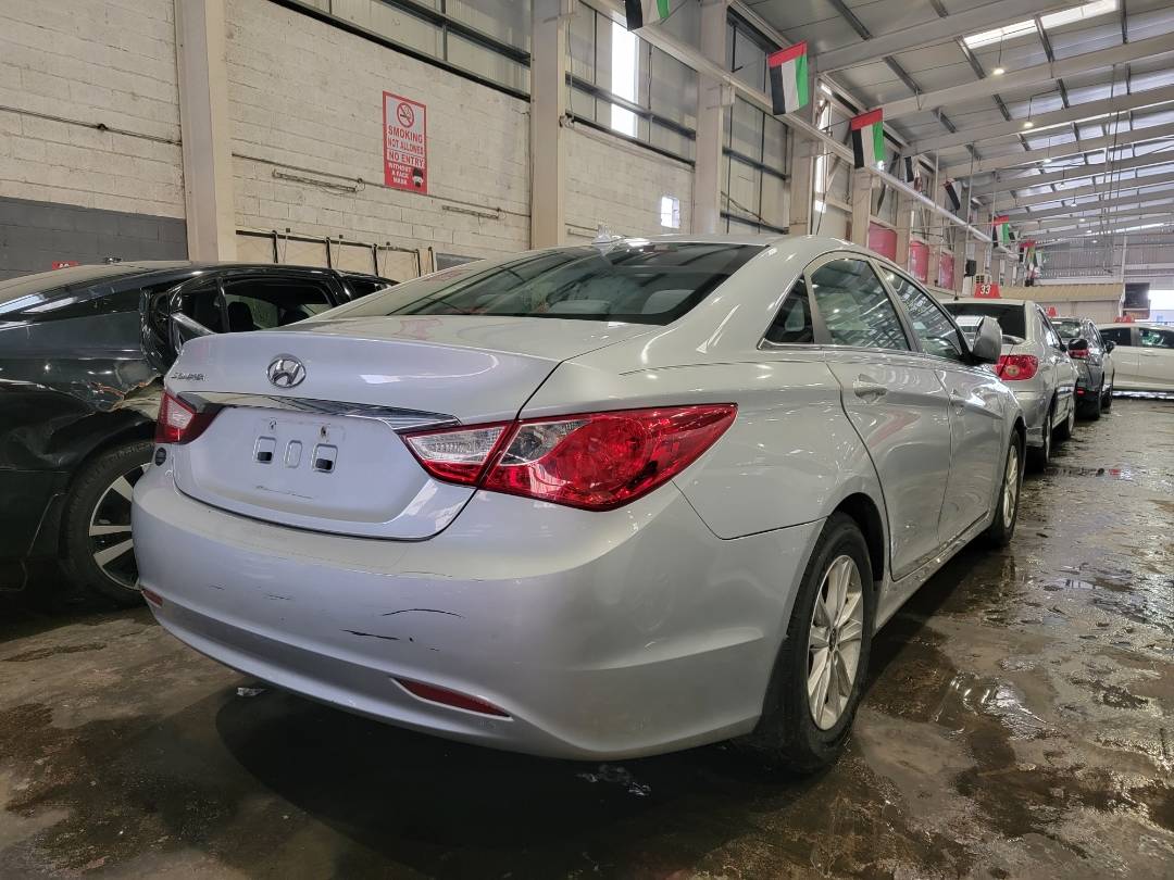 2012 HYUNDAI SONATA — 160996 Miles — Lot 358591 — Main - Marhaba Auctions Used Cars - Image 4