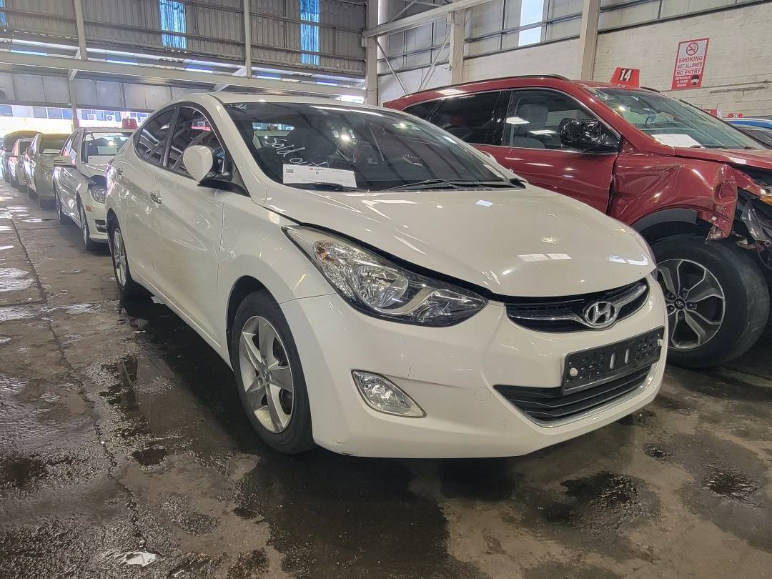 2013 HYUNDAI AVANTE — 152581 KM — Lot 783409 — Main - Marhaba Auctions Used Cars - Image 4