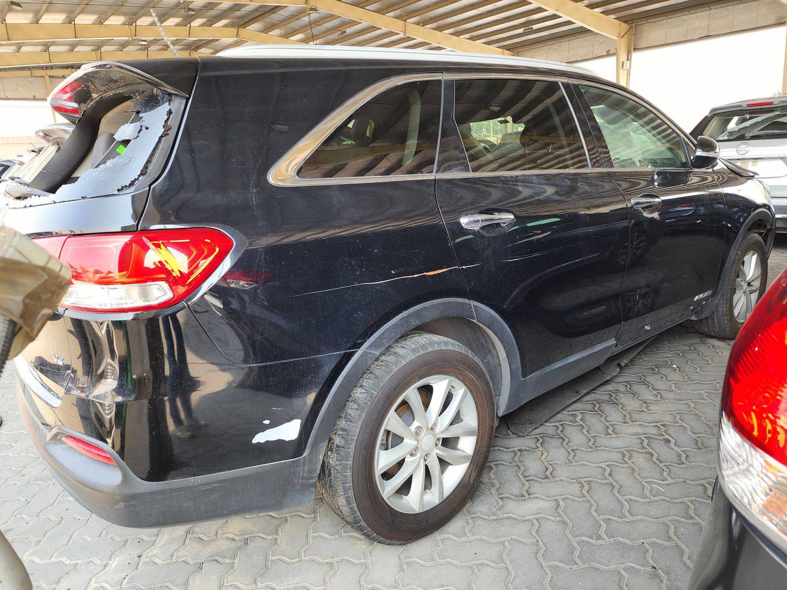 2018 KIA SORENTO — 143008 Miles — Lot JG416960 — Souq - Marhaba Auctions Used Cars - Image 5