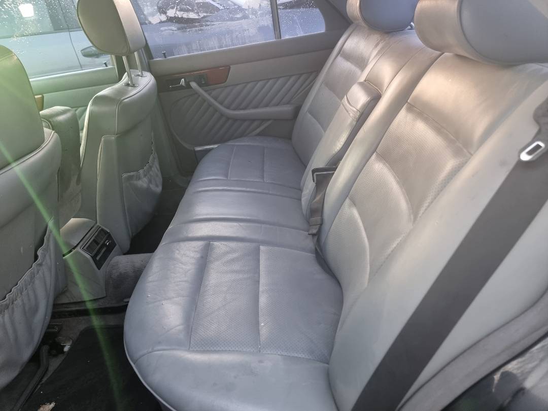 1991 MERCEDES BENZ 300SE — 266772 Miles — Lot A590747 — Ind. 12 - Marhaba Auctions Used Cars - Image 6