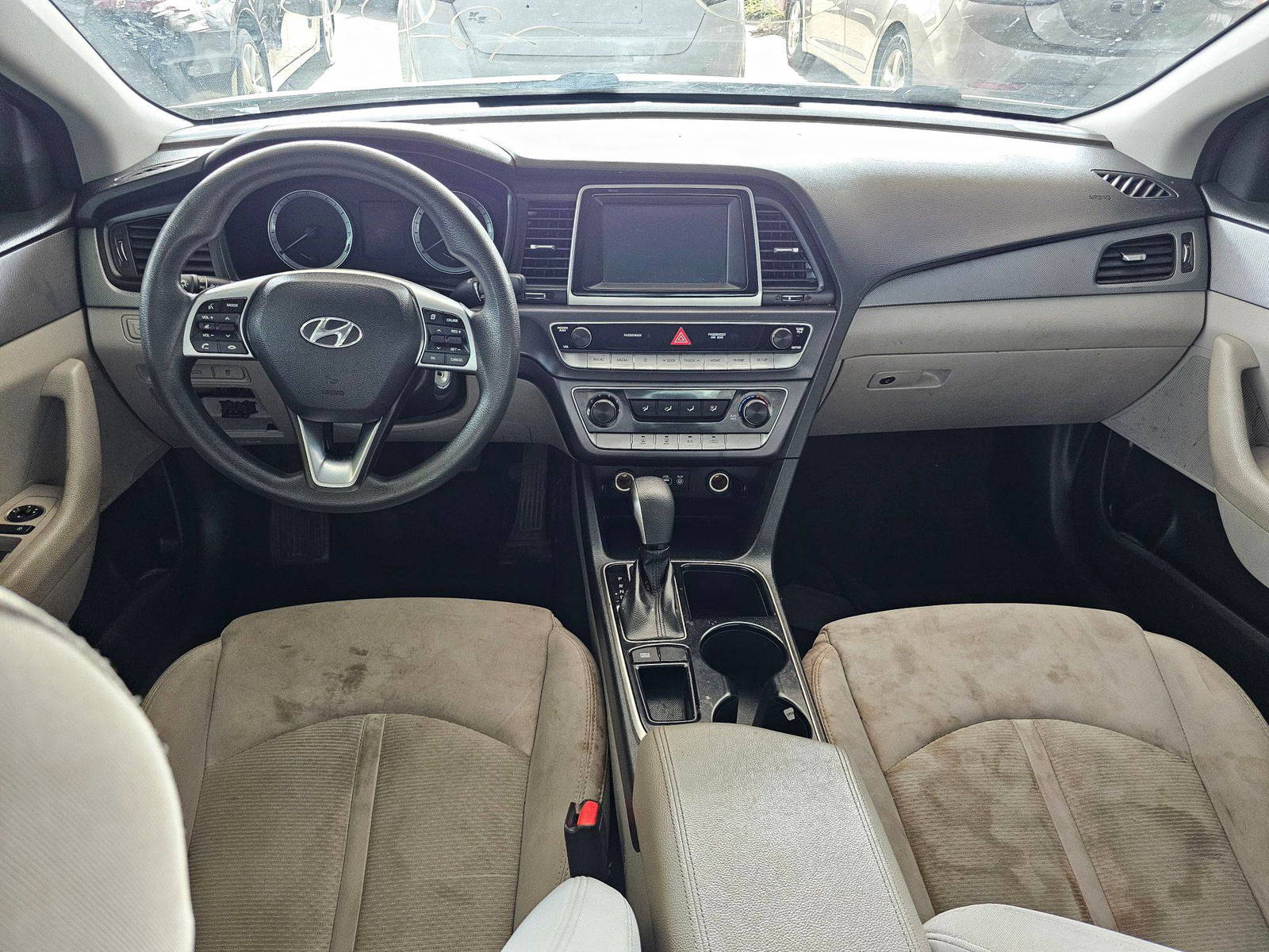 HYUNDAI SONATA 2018 - Marhaba Auction Used Cars - Image 7