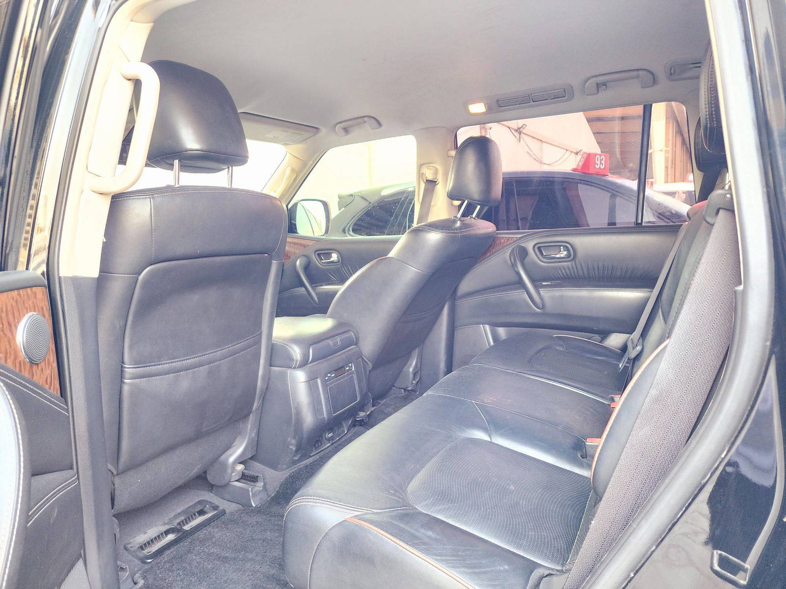 2017 NISSAN ARMADA — 176229 KM — Lot 8H9002207 — Souq - Marhaba Auctions Used Cars - Image 6