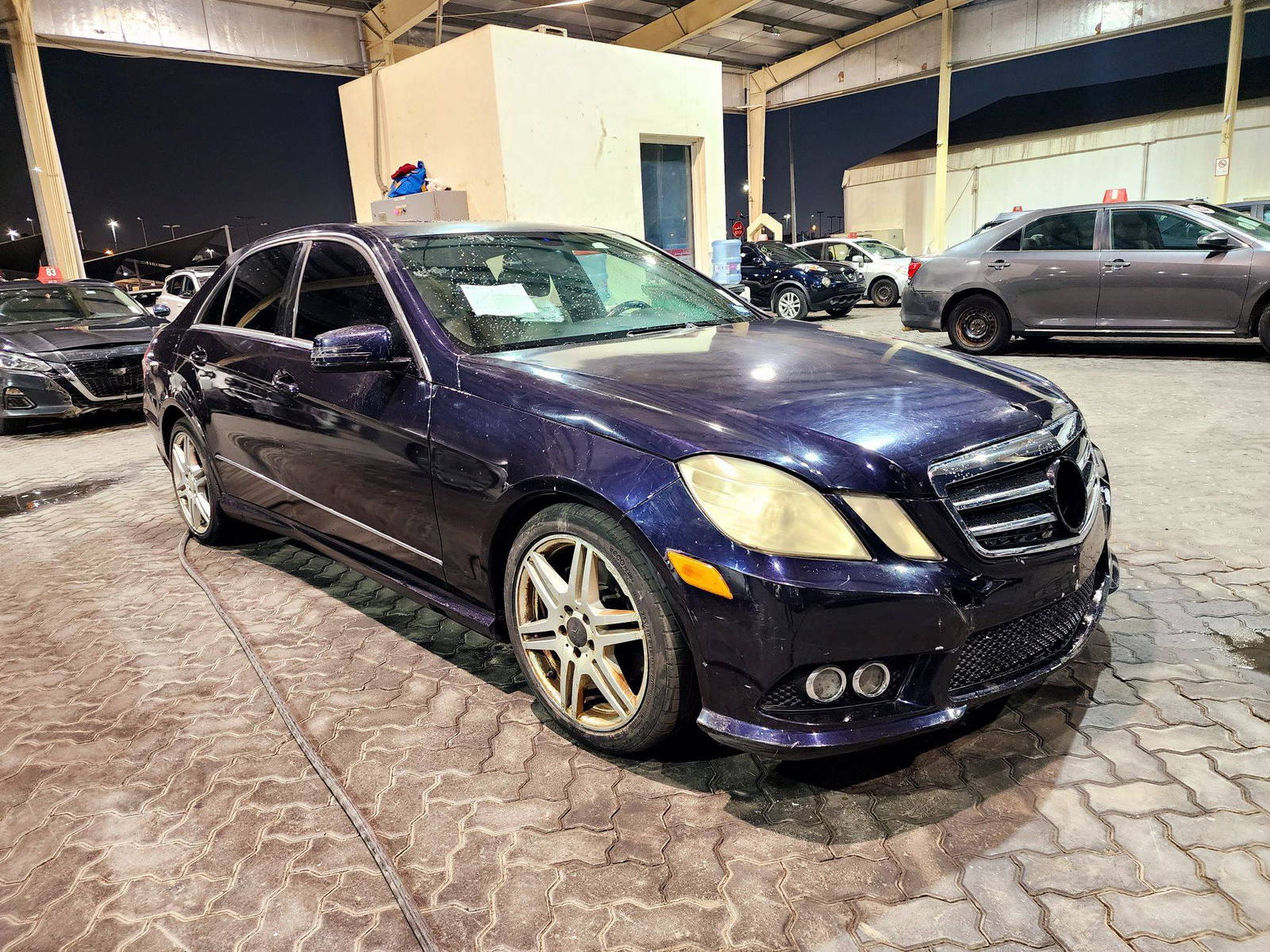 2010 MERCEDES BENZ E 350 — 170843 Miles — Lot HB5AA073727 — Souq - Marhaba Auctions Used Cars - Image 5