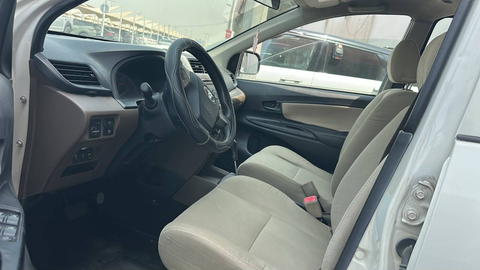 2017 TOYOTA AVANZA — sold — 170622 KM — Lot 2F7HK004342 — Souq - Marhaba Auctions Used Cars - Image 8