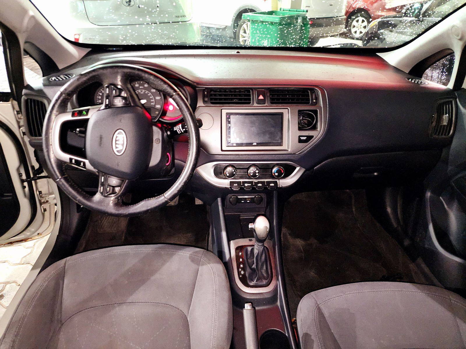 2013 KIA RIO — 237585 Miles — Lot 6113189 — Souq - Marhaba Auctions Used Cars - Image 7