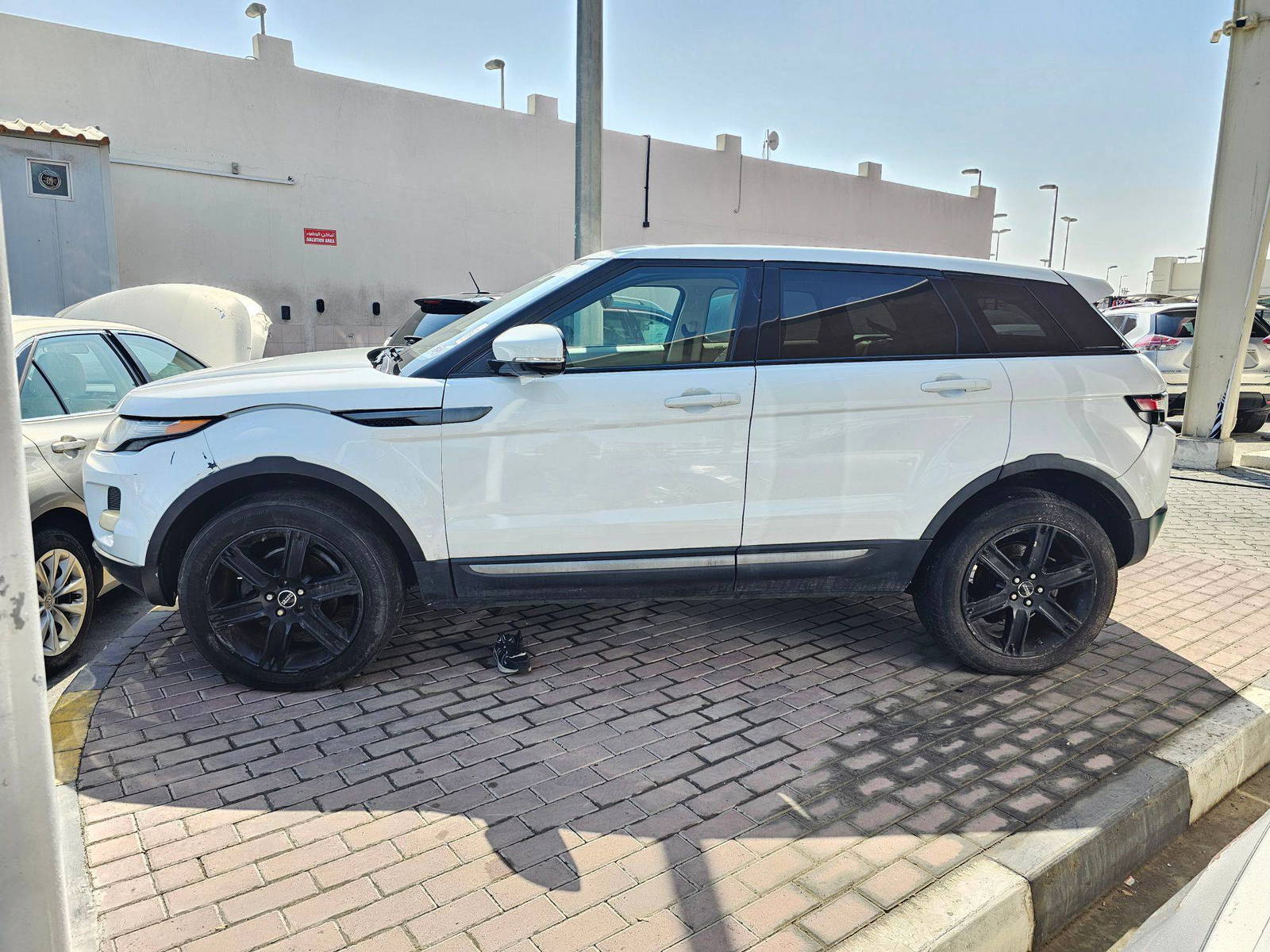 LAND ROVER RANGE ROVER EVOQUE PURE 2012 - Marhaba Auction Used Cars - Image 4