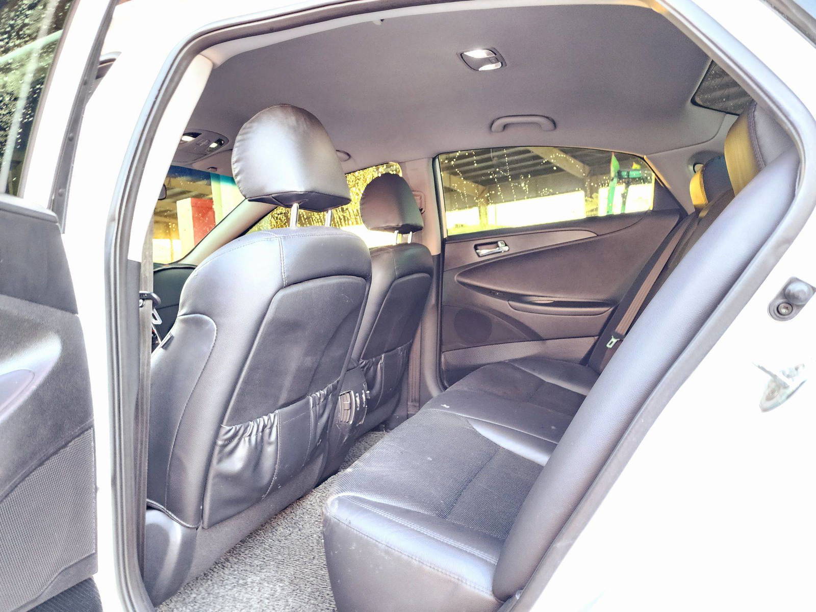 2013 HYUNDAI SONATA — 246033 KM — Lot 524990 — Souq - Marhaba Auctions Used Cars - Image 6