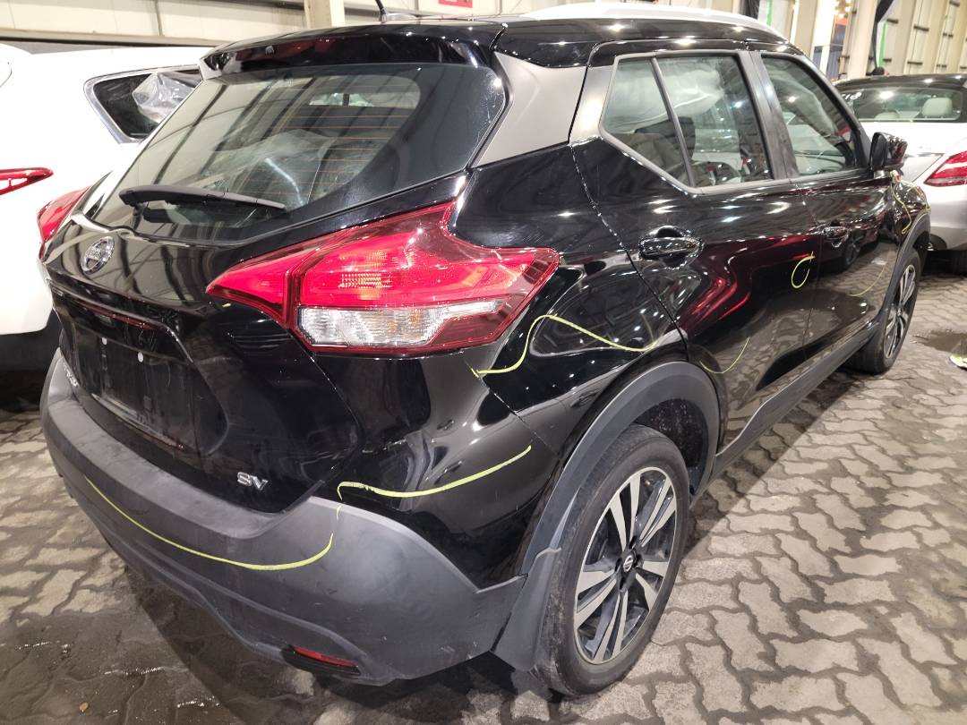 2019 NISSAN KICKS — 53263 Miles — Lot 37118662 - Marhaba Auctions Used Cars - Image 4